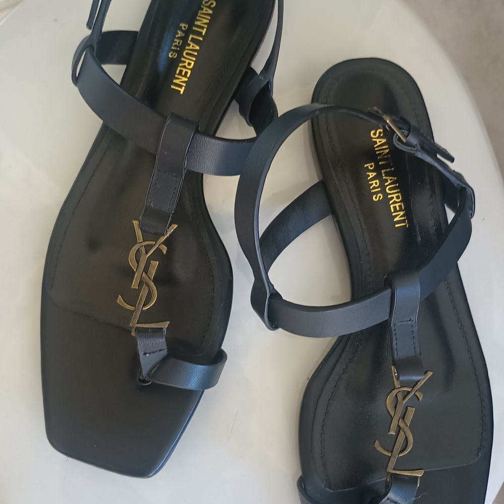 Saint Laurent Elegant Black Sandals